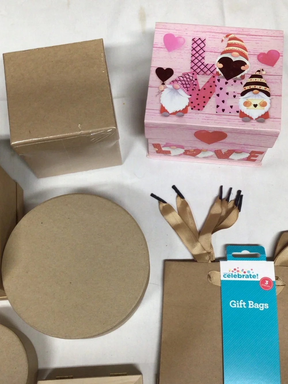 gift box lot ,, 18 boxes,, Gnome Gift Box with Hearts